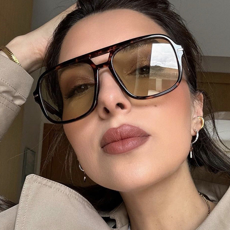 SIMPLE FASHIONABLE SUNGLASSES WOMEN