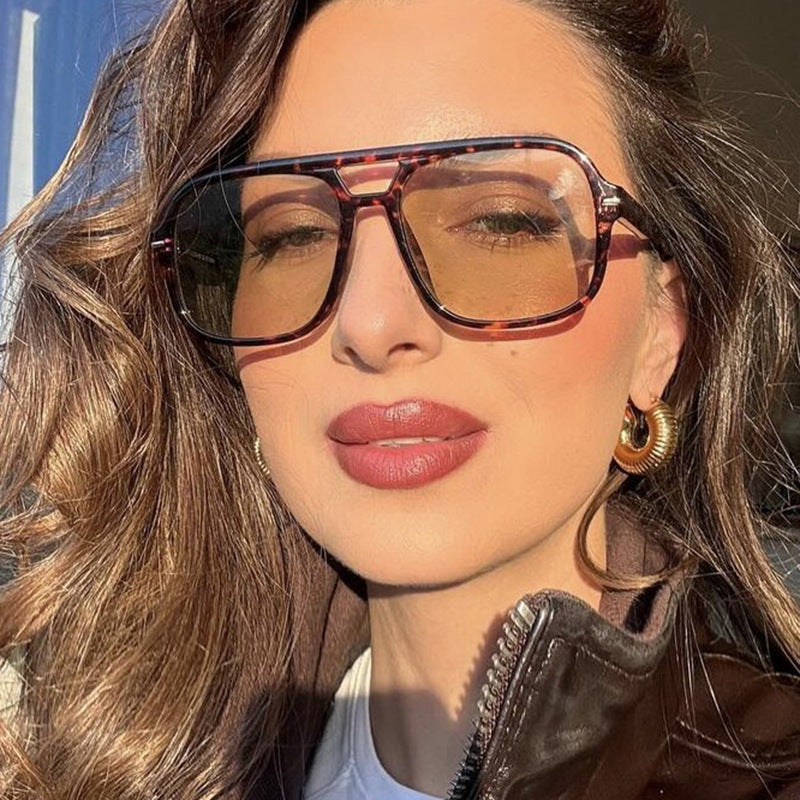 SIMPLE FASHIONABLE SUNGLASSES WOMEN