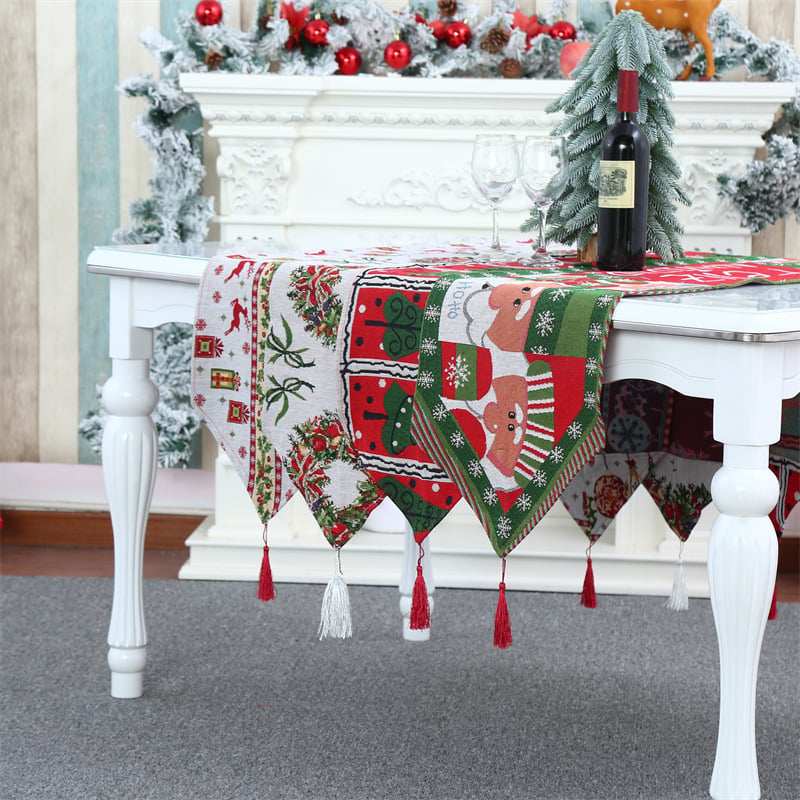 CHRISTMAS TABLE RUNNER