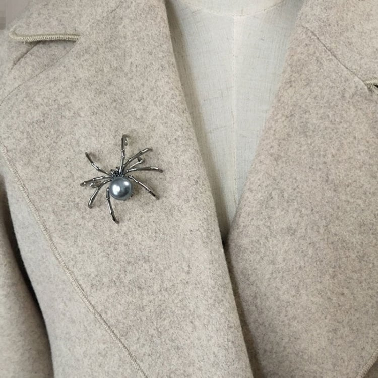 SPIDER BROOCH