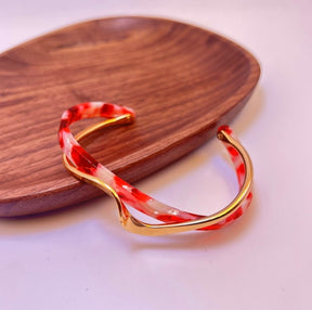 SHELL PLATED GEOMETRIC BANGLE