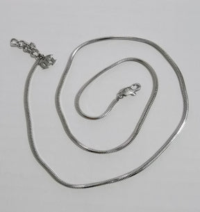 SILVER NECKLACE