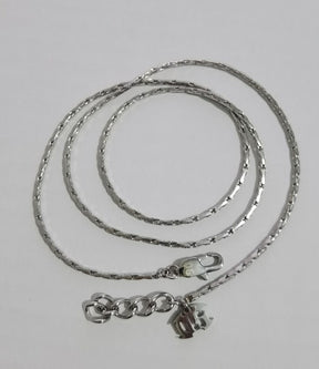 SILVER NECKLACE